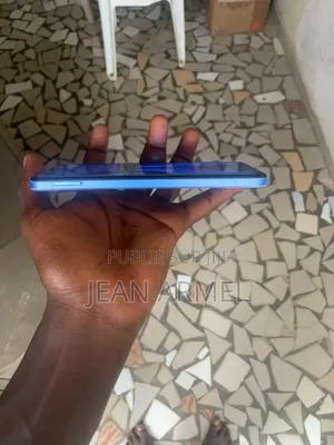 Photo - Infinix Smart 7 HD 64 GB Bleu