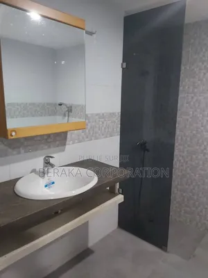Furnished 5chbre Appartement dans Beraka Corporation, Cocody à Vendre