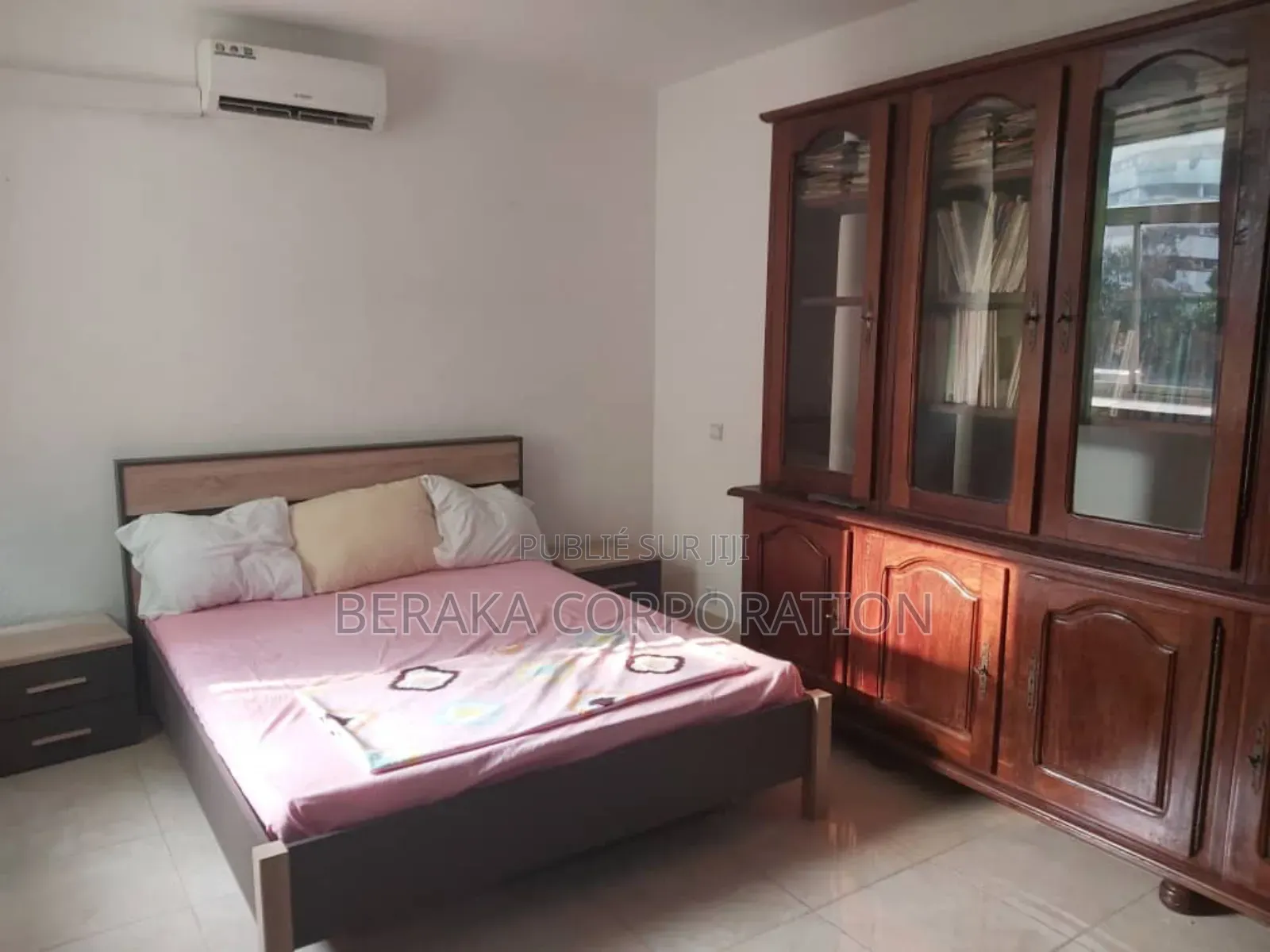 Furnished 5chbre Appartement dans Beraka Corporation, Cocody à Vendre