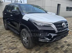 New Toyota Fortuner 2025 Noir