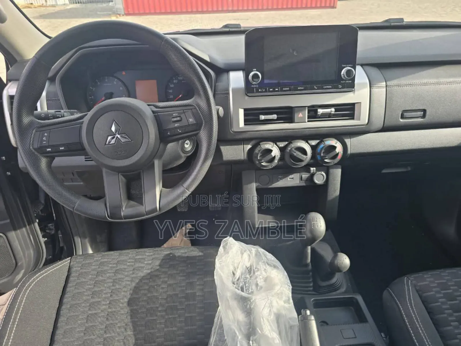 New Mitsubishi L200 2025 Noir