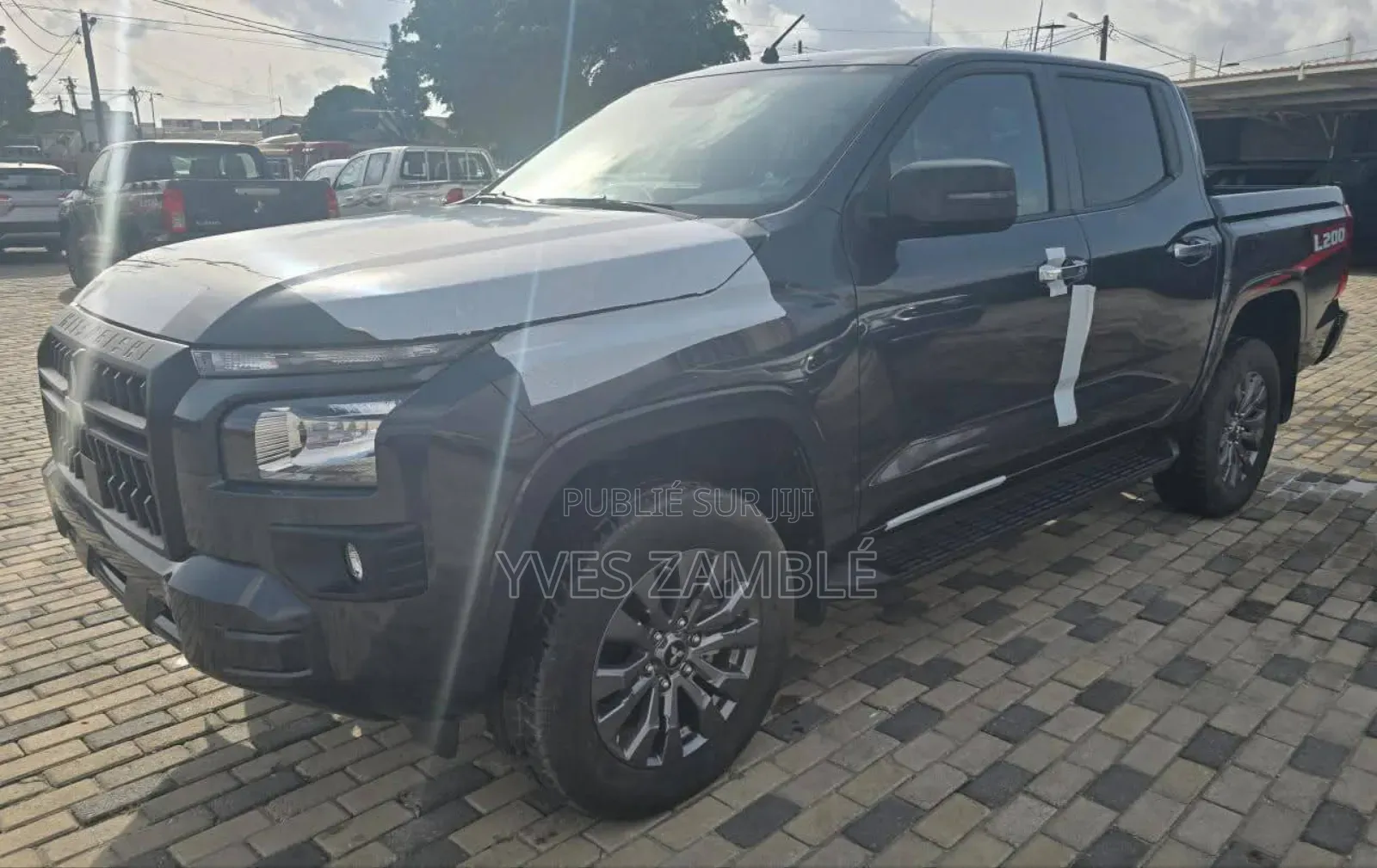 New Mitsubishi L200 2025 Noir