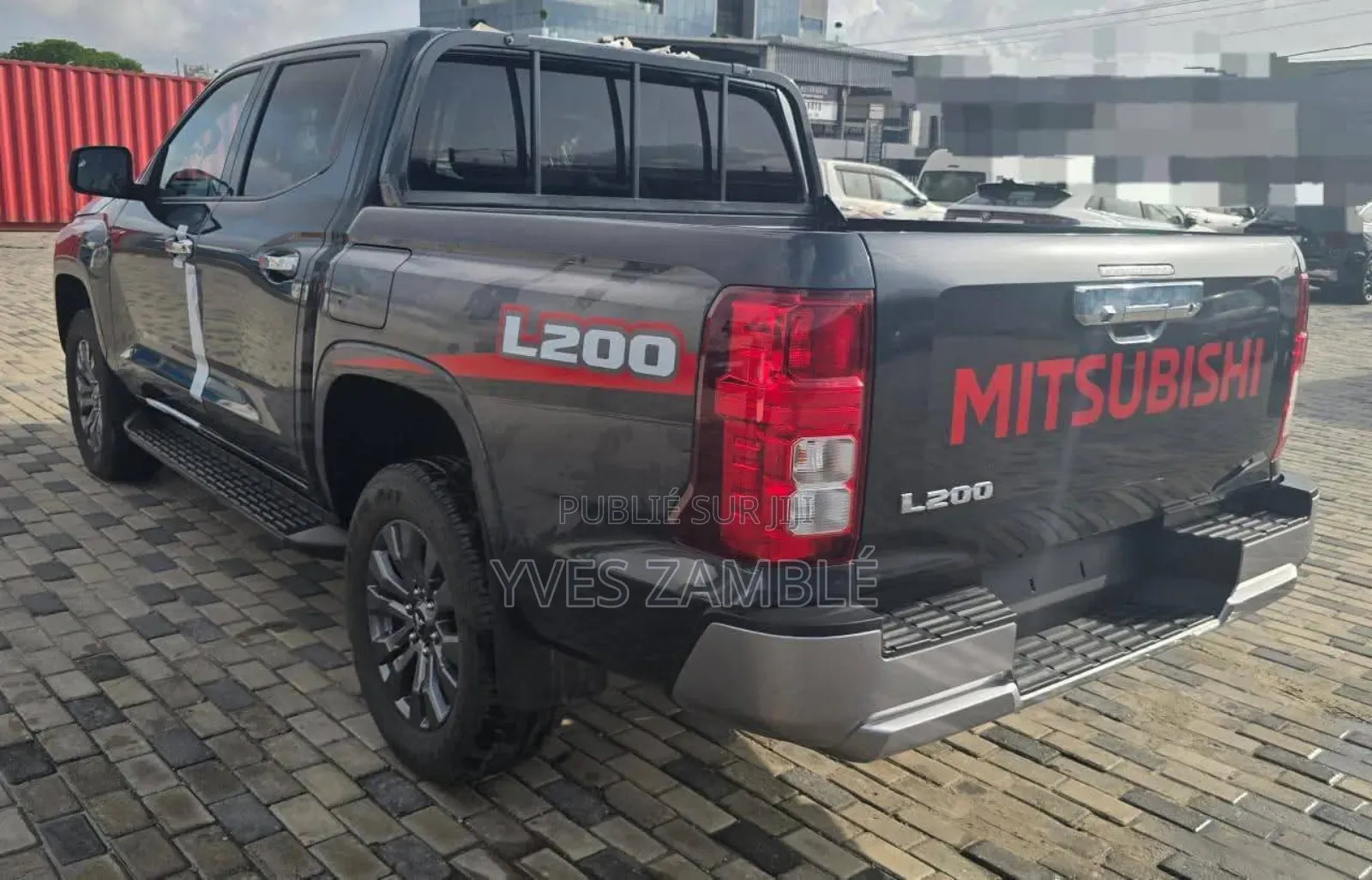 New Mitsubishi L200 2025 Noir