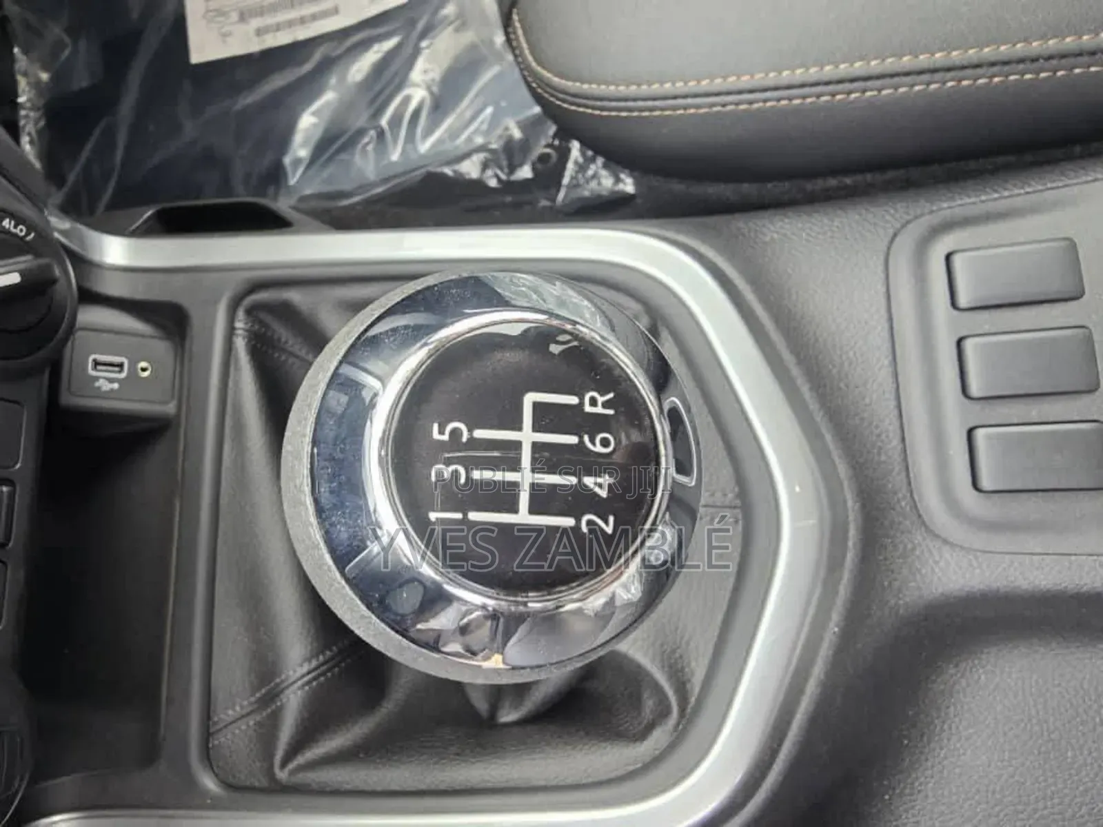 New Nissan Navara 2025 Gris