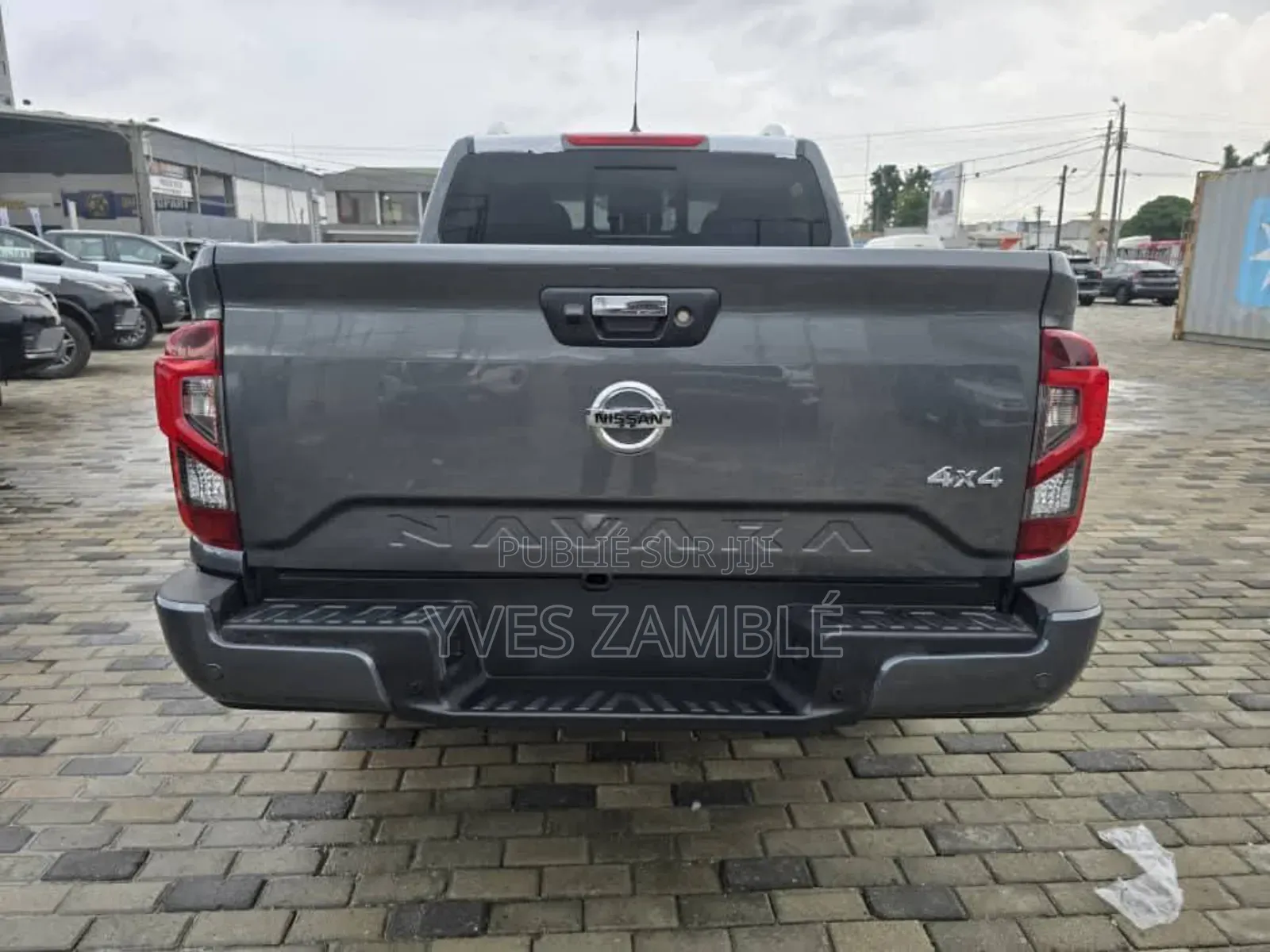 New Nissan Navara 2025 Gris
