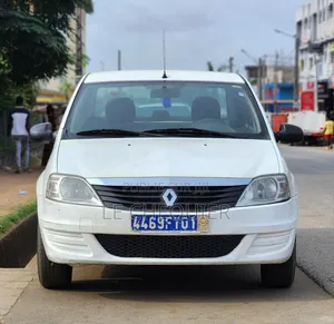Photo - Renault Logan 2011 Blanc