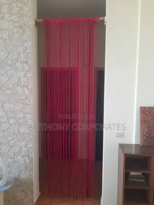 Appartement Meublé (3) Pièces Situé À Cocody Angré Château.