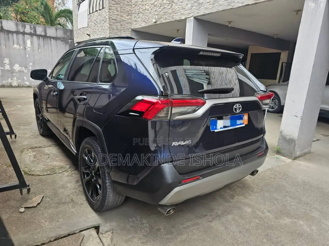 Toyota RAV4 2020 Noir