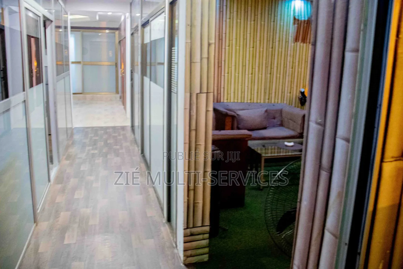 Furnished 17chbre Villa dans Zié Multi-Service, Deux Plateaux à Vendre