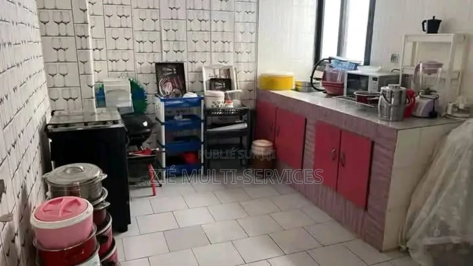 Furnished 4chbre Duplex dans Zié Multi-Service, Cocody à Vendre