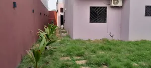 5chbre Duplex dans Zié Multi-Service, Cocody à Vendre