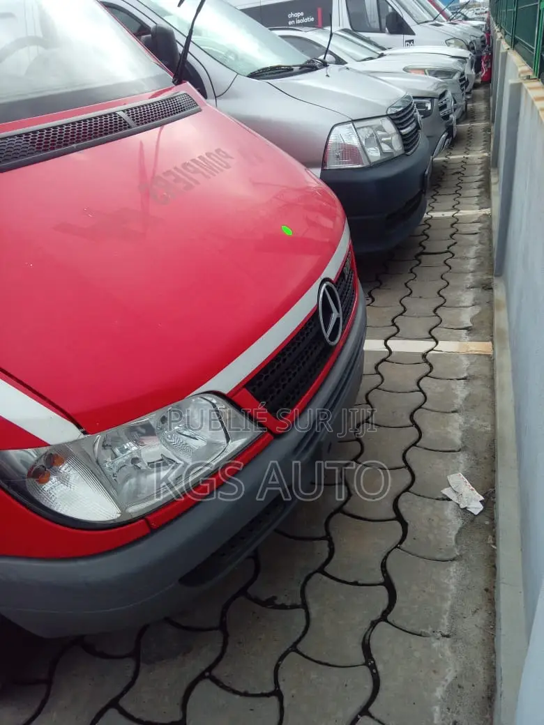 Mercedes-Benz Sprinter 2018 Rouge