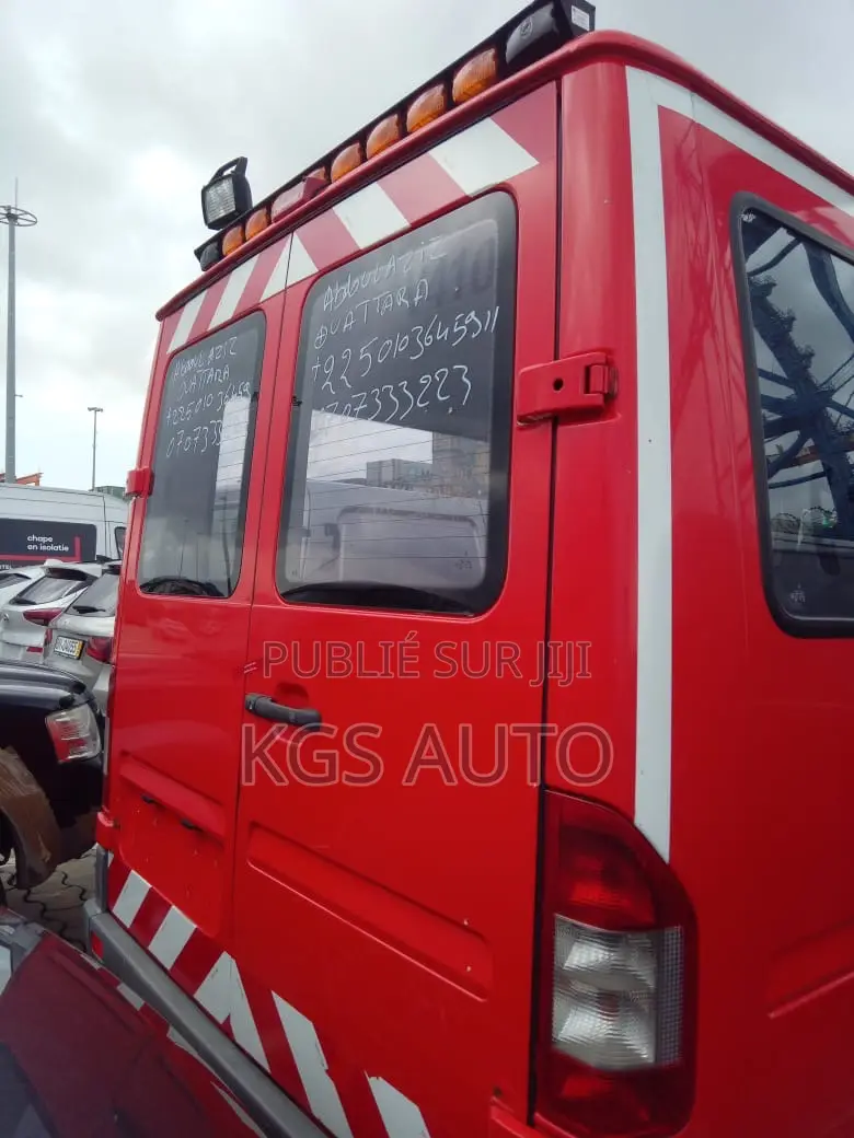 Mercedes-Benz Sprinter 2018 Rouge