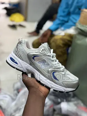 Photo - New Balance 530
