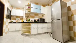 3 Pièces Meublé Au 3e Étage Cocody Angré