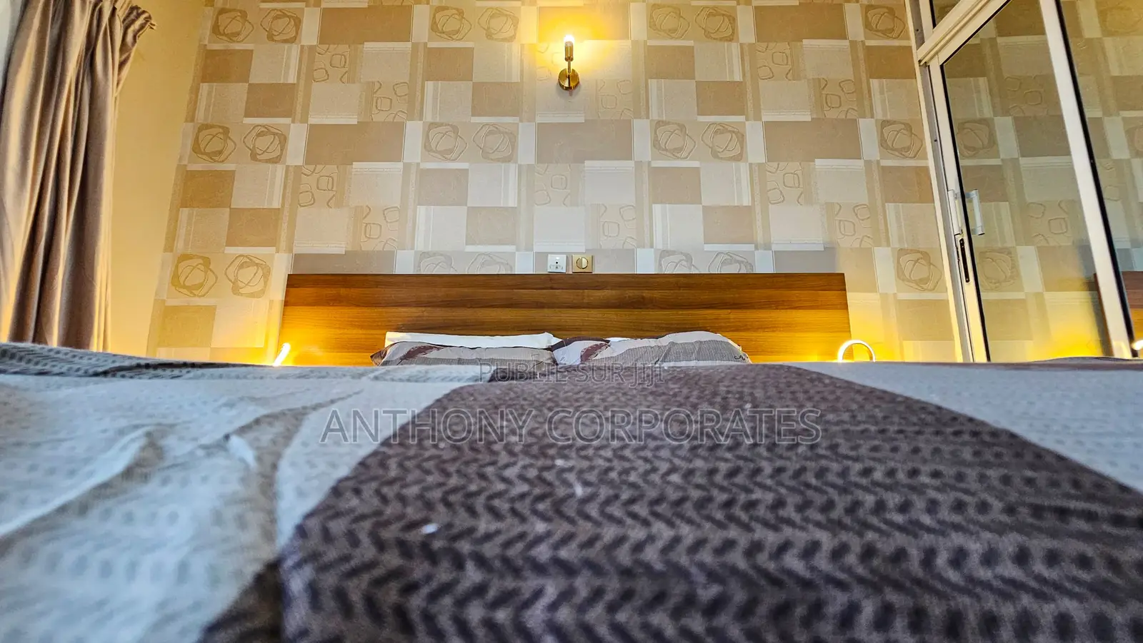 3 Pièces Meublé Au 3e Étage Cocody Angré