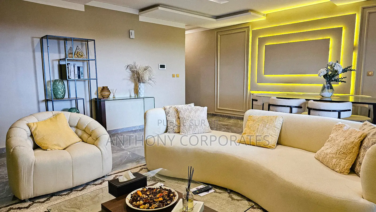 3 Pièces Meublé Au 3e Étage Cocody Angré