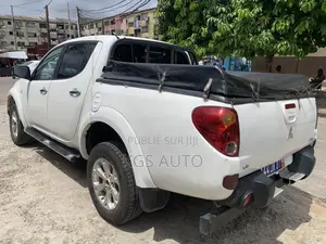 Mitsubishi L200 Double Cab 2.4 154hp 4WD 2016 Blanc