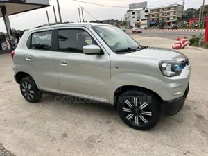Suzuki S-Presso 2022 Gris
