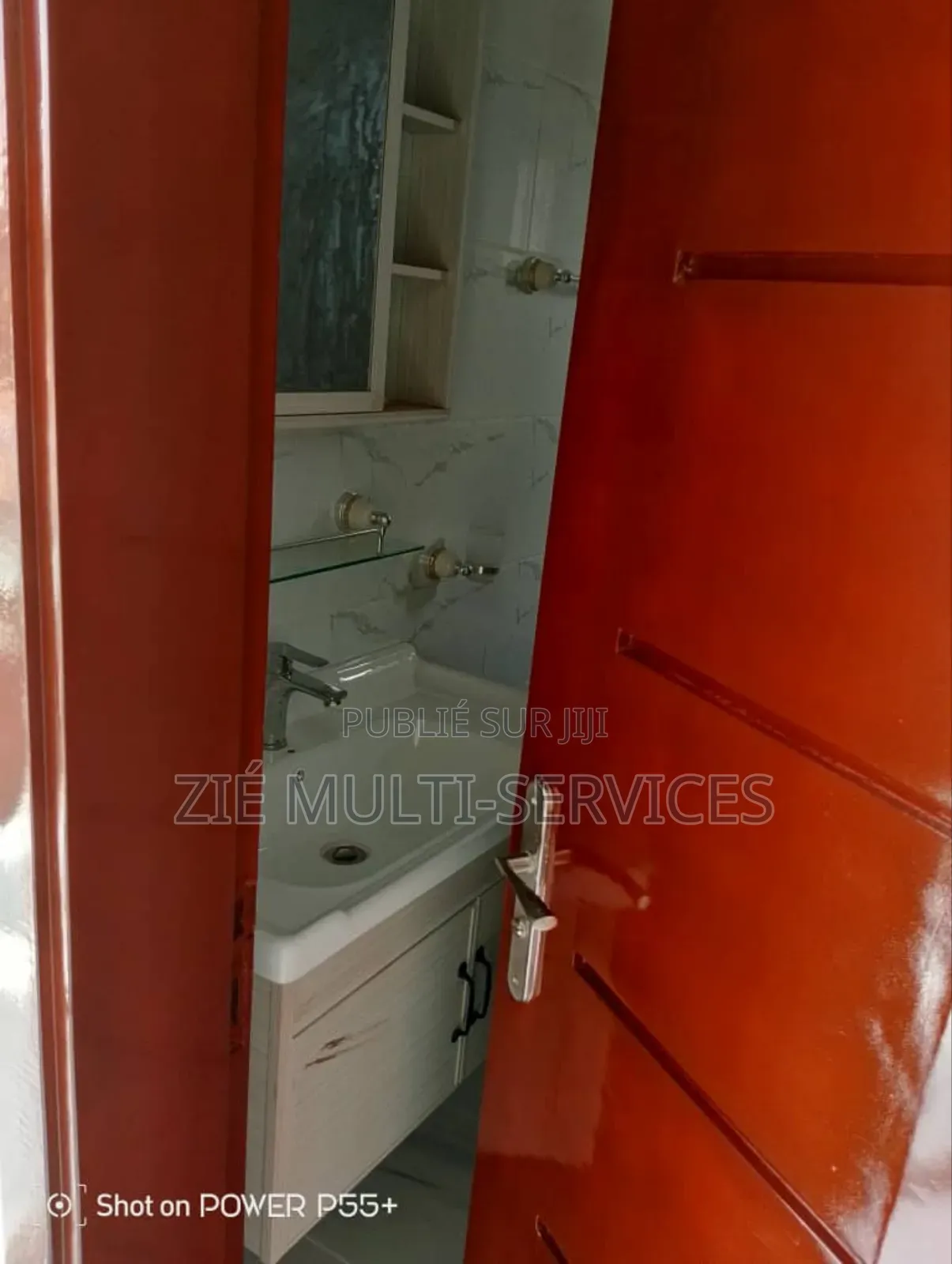 Furnished 10chbre Duplex dans Zié Multi-Service, Cocody à Vendre