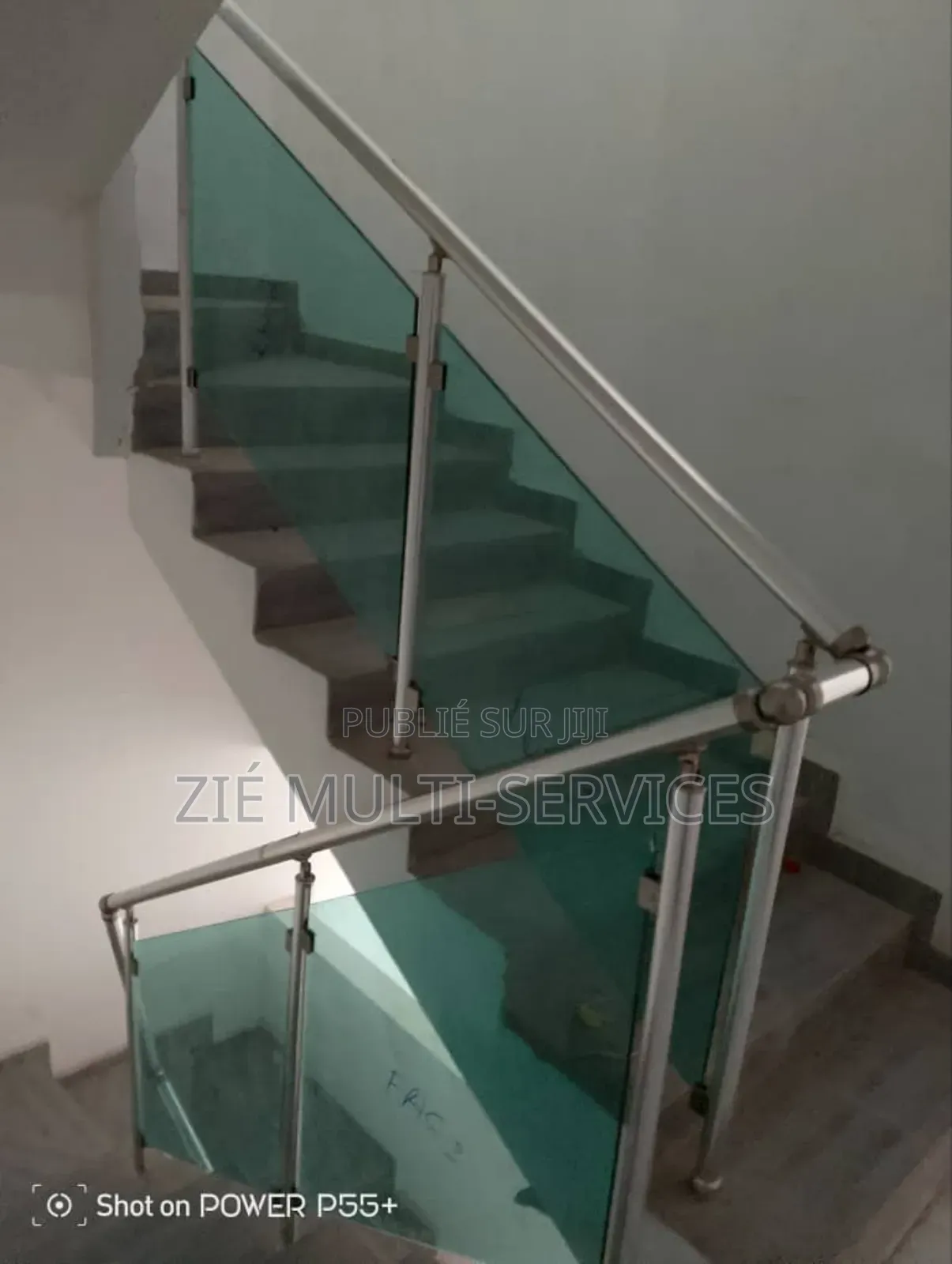 Furnished 10chbre Duplex dans Zié Multi-Service, Cocody à Vendre