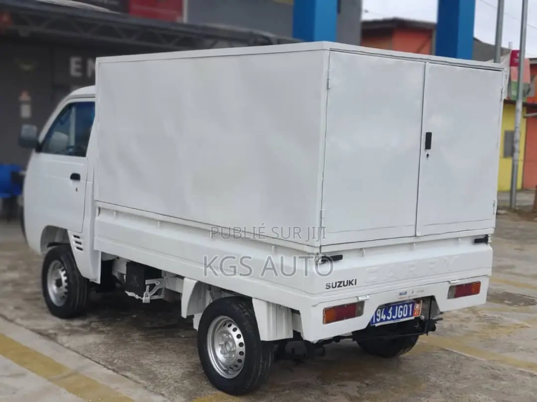 Suzuki Super Carry 2018 Blanc