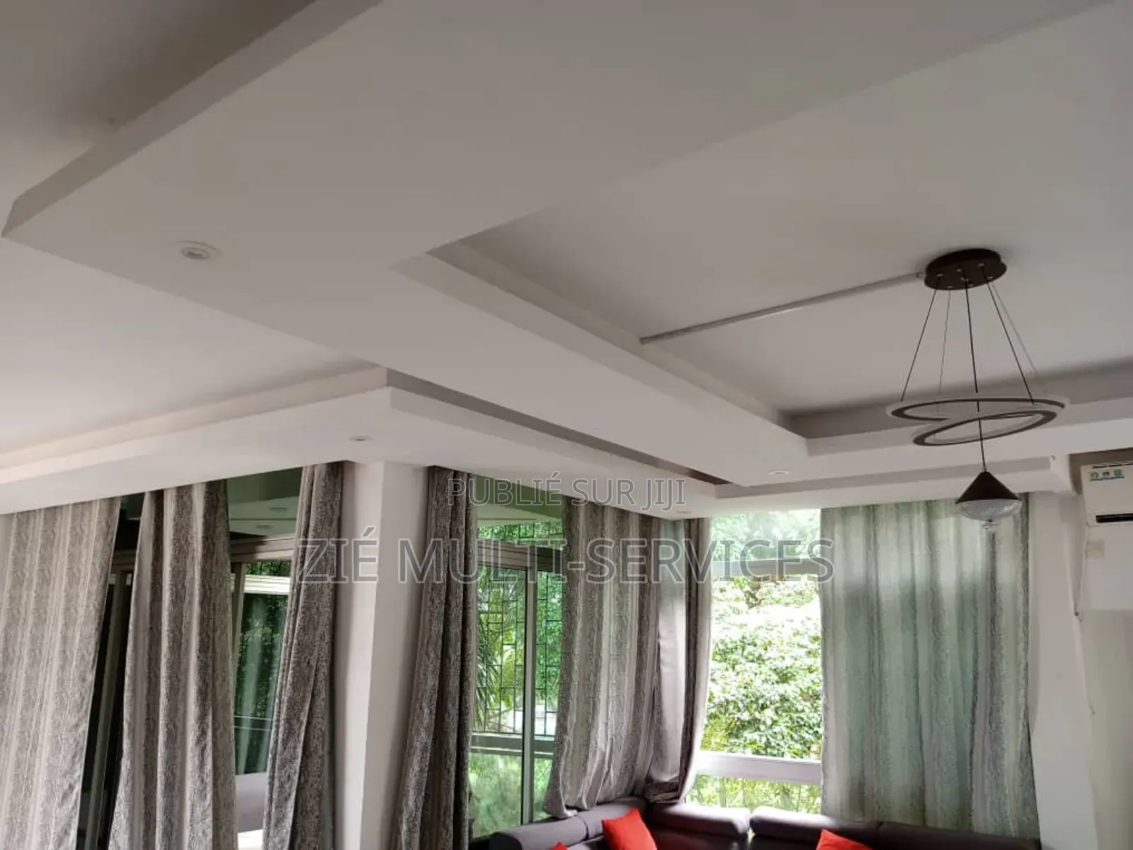 Furnished 5chbre Appartement dans Zié Multi-Service, Cocody à Vendre