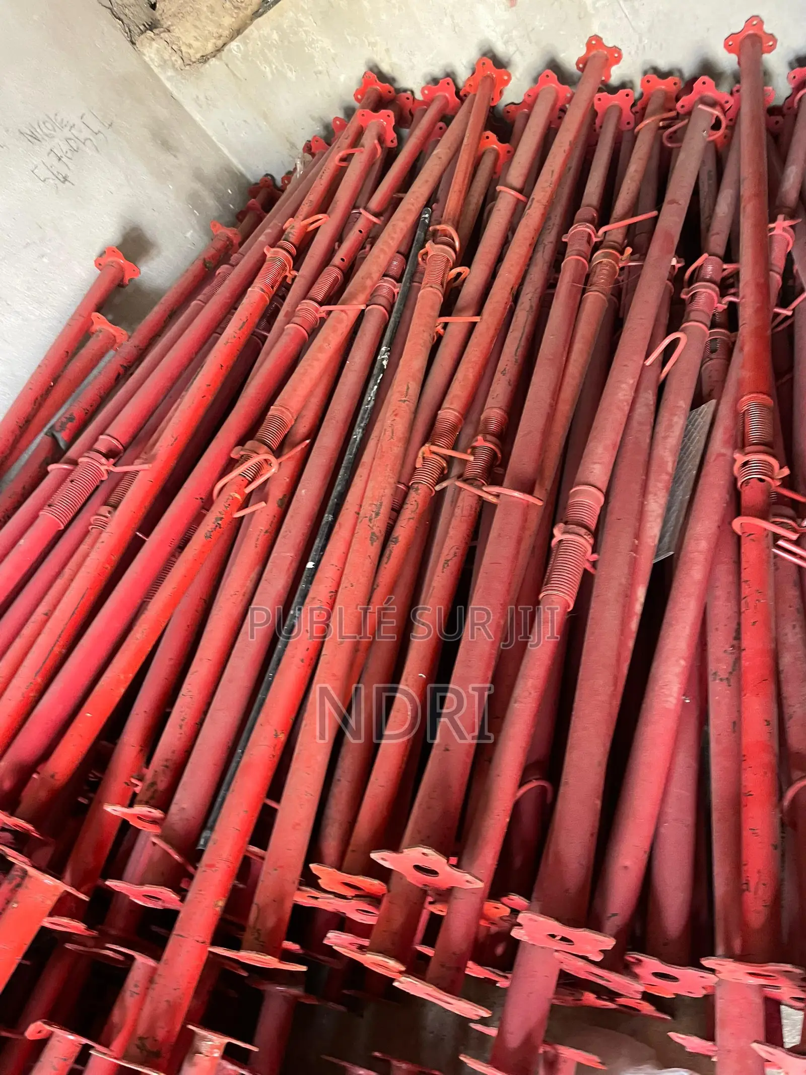 Location D’Étais Métallique Par M