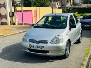 Toyota Yaris 2003 Gris