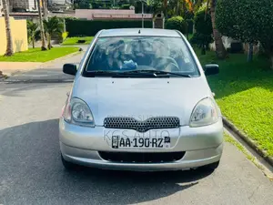Toyota Yaris 2003 Gris