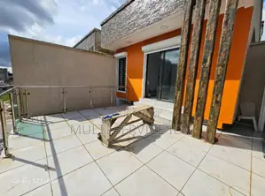 6chbre Duplex dans Ismaël Coulibaly, Cocody à Vendre