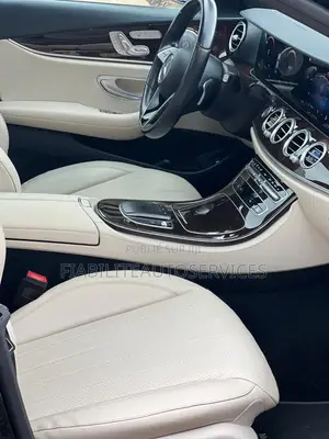 Mercedes-Benz E350 2022 Noir Mat