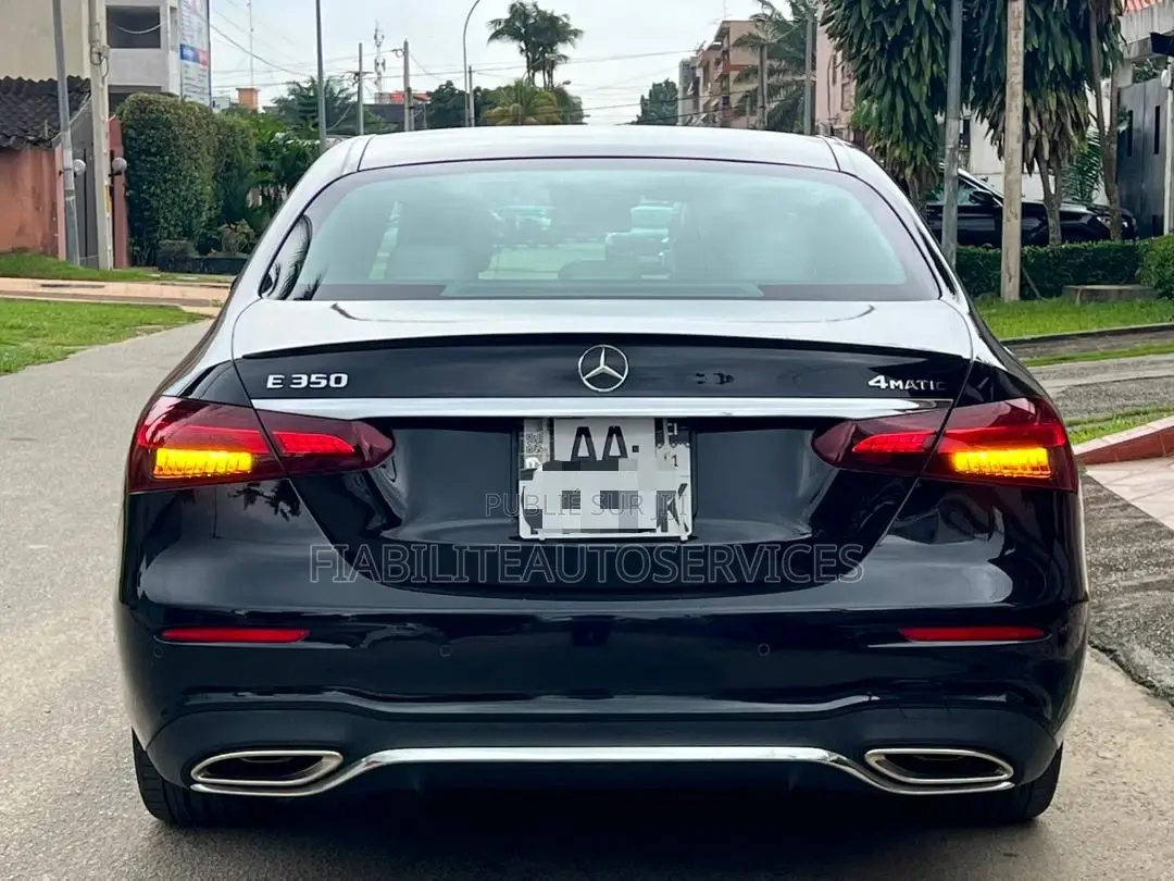 Mercedes-Benz E350 2022 Noir Mat