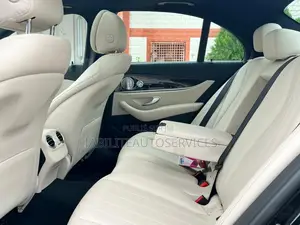 Mercedes-Benz E350 2022 Noir Mat