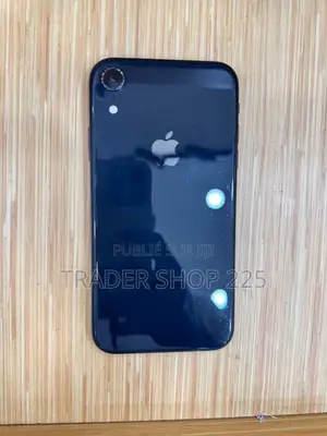 New Pomme iPhone XR 64 GB Noir