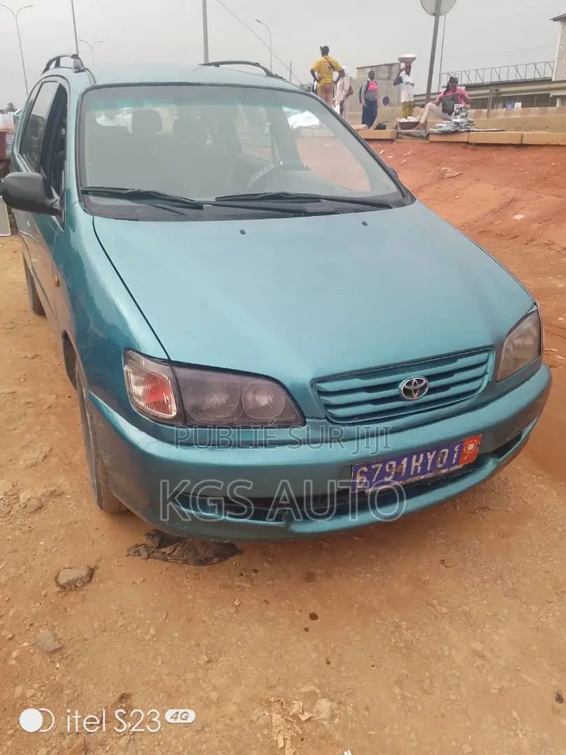 Toyota Picnic 2.0 FWD 2002 Vert