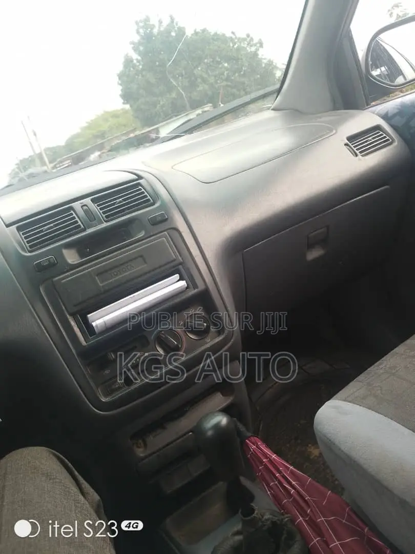 Toyota Picnic 2.0 FWD 2002 Vert