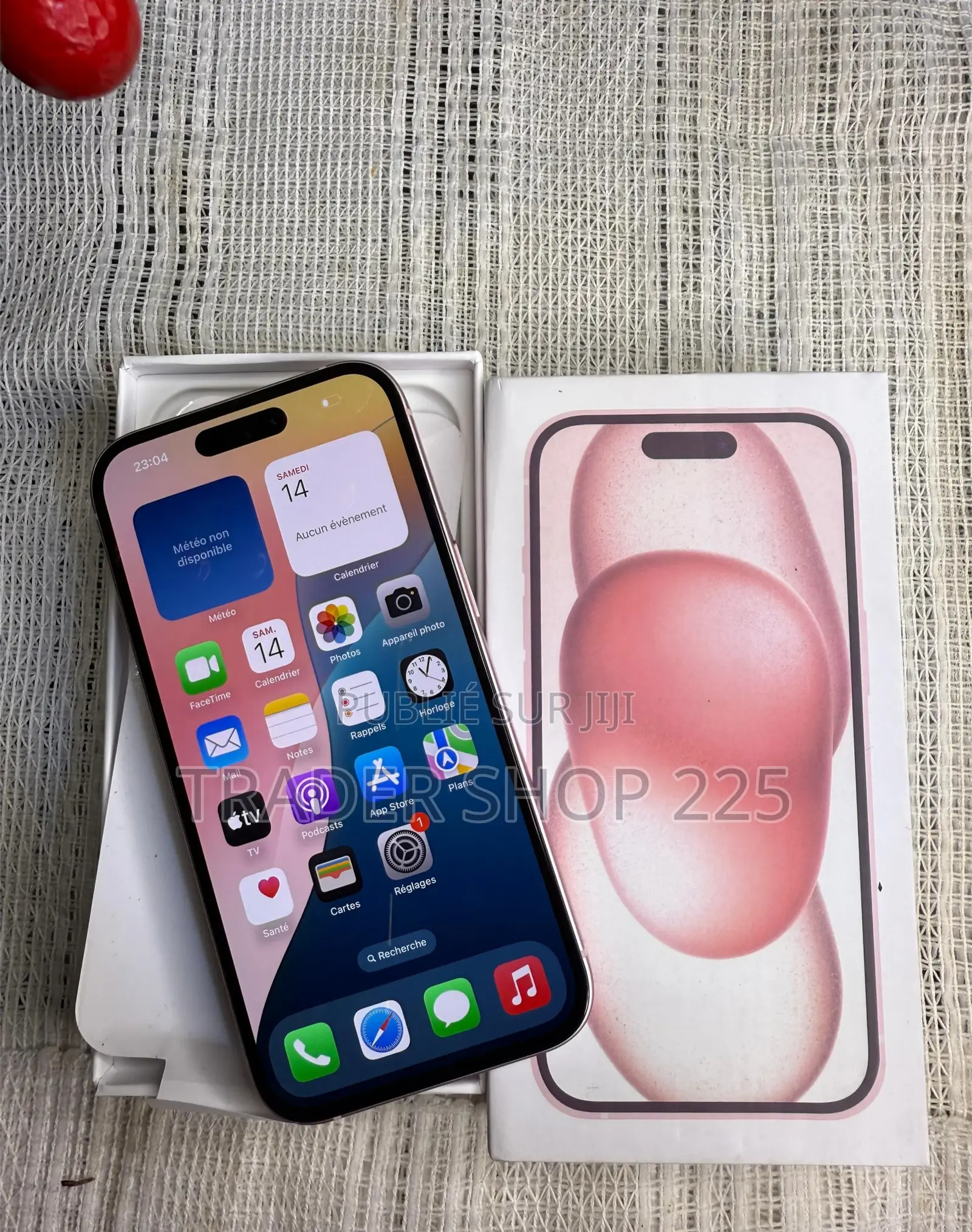 New Pomme iPhone 15 128 GB Rose