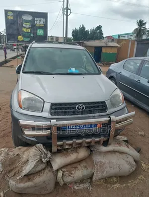 Photo - Toyota RAV4 2005 Gris
