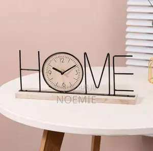 Photo - Horloge en Lettres