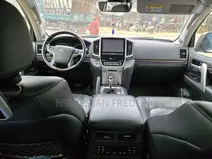 Toyota Land Cruiser 2017 Blanc