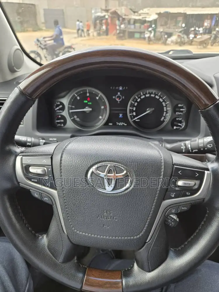 Toyota Land Cruiser 2017 Blanc