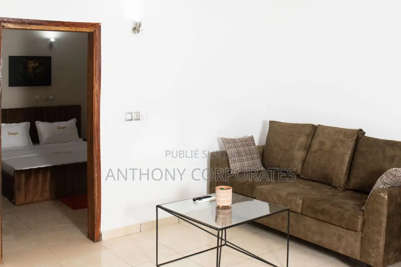 Residence Hotel À Bingerville 1 Et 2 Pieces