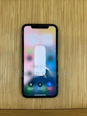 Pomme iPhone 11 64 GB Bleu