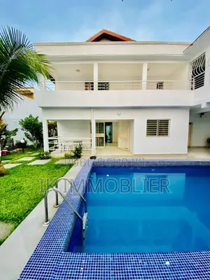Furnished 3chbre Duplex dans Ik Immobilier, Cocody à Vendre