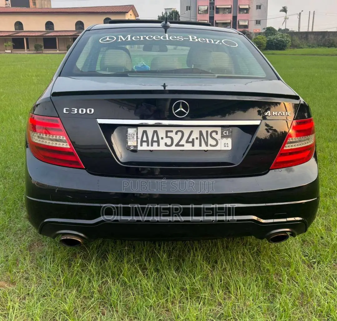Mercedes-Benz C300 2013 Noir