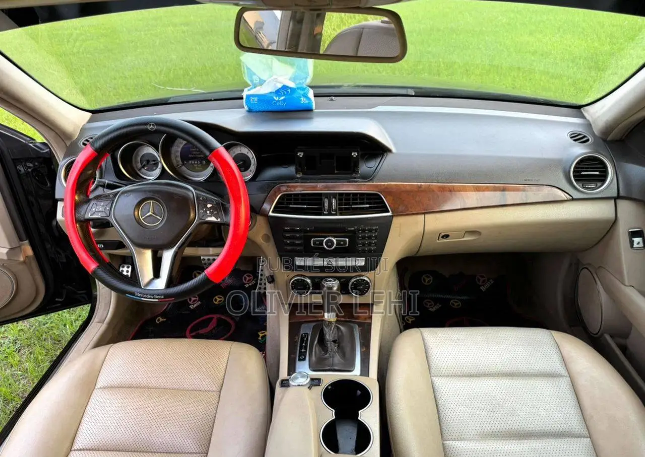 Mercedes-Benz C300 2013 Noir