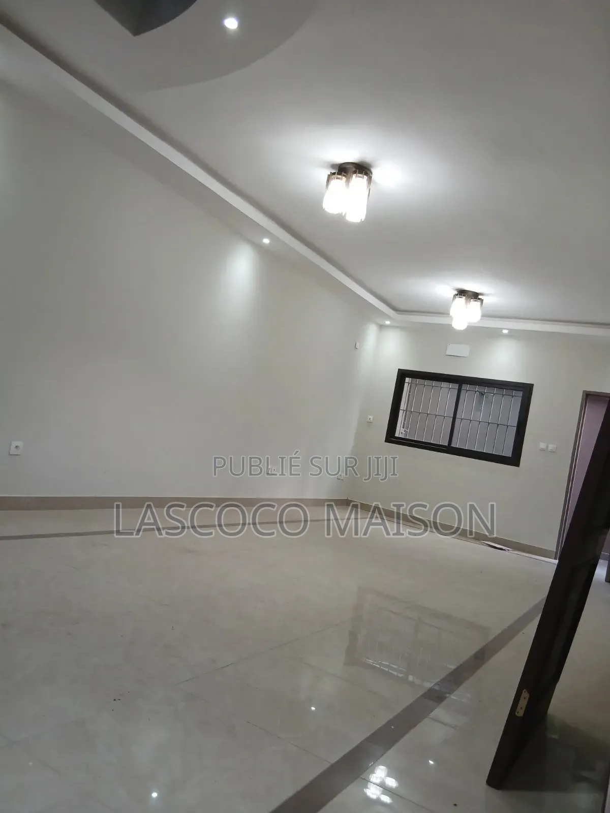 3chbre Appartement dans Lascoco Maison, Cocody à Louer