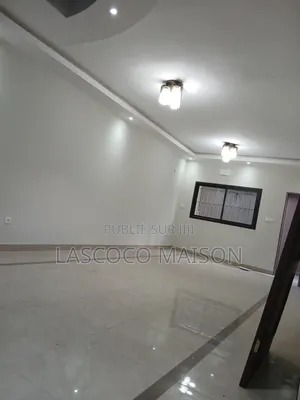 3chbre Appartement dans Lascoco Maison, Cocody à Louer