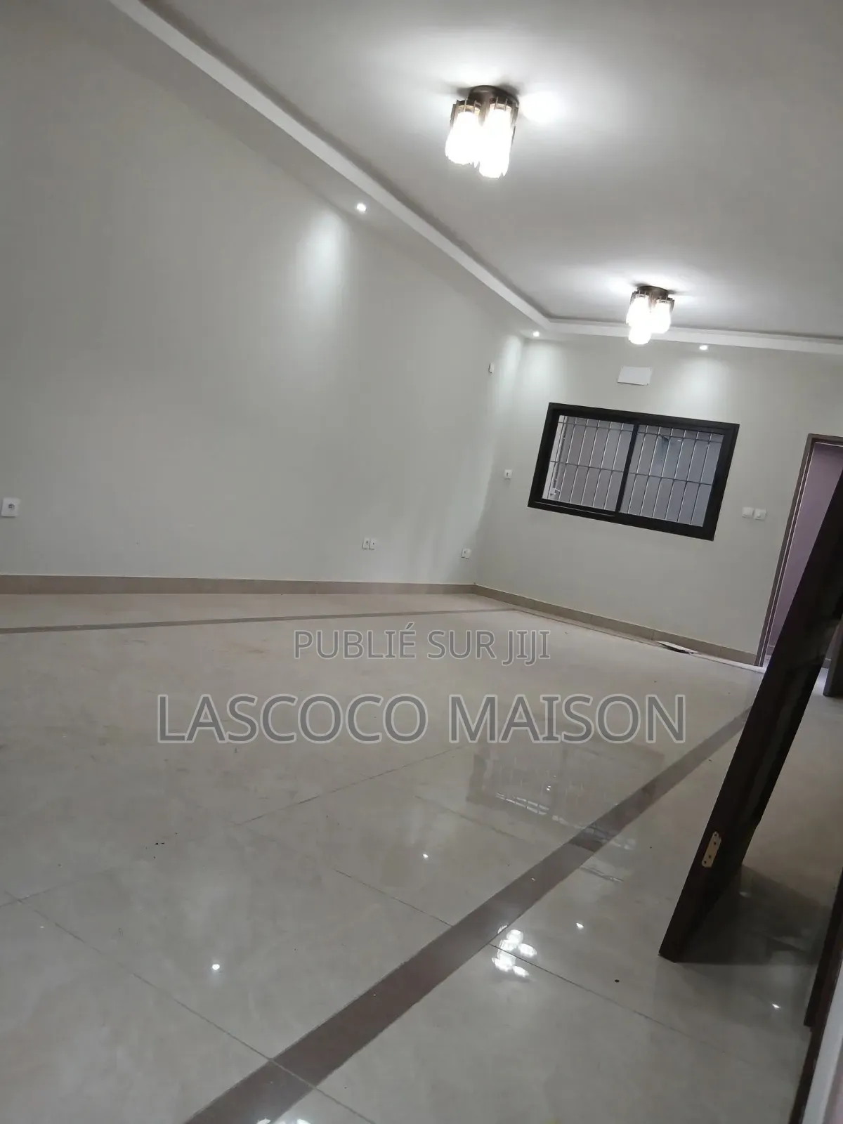 3chbre Appartement dans Lascoco Maison, Cocody à Louer